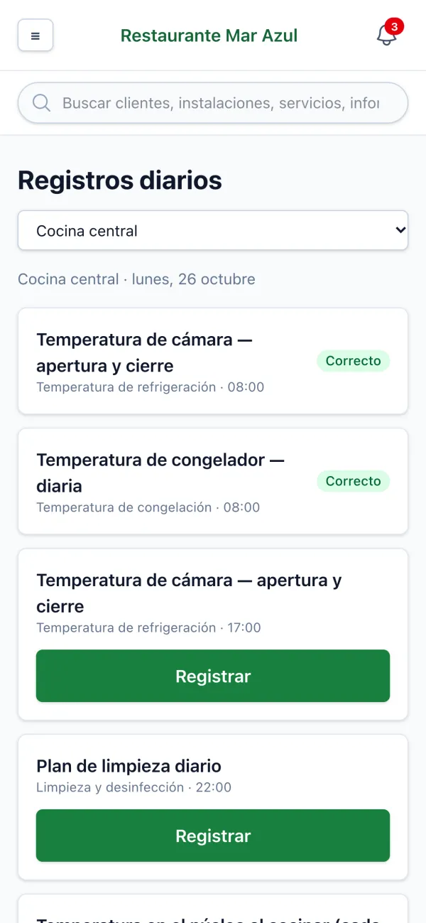 Registros diarios de seguridad alimentaria en un móvil con botones grandes